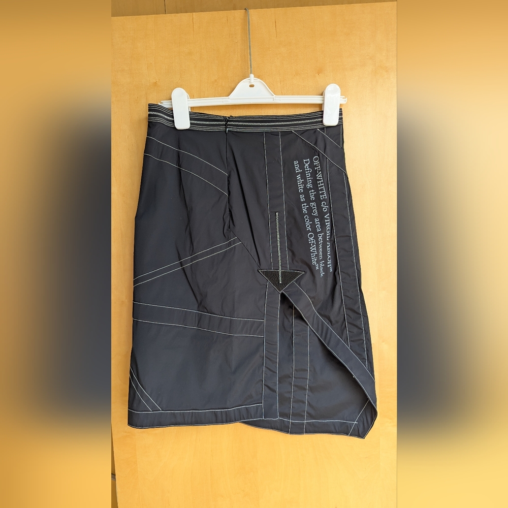 Off-White Black Women's Skirt With Contrast Stitching. - Picture 7 of 14